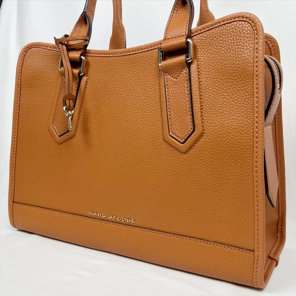 Marc Jacobs Tote - Picture 3 of 12